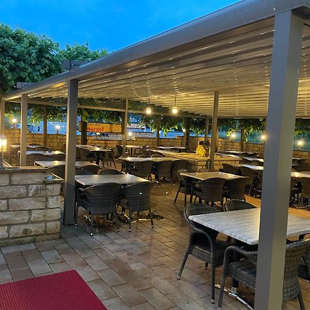 Lightplace • Groessere Gruppen • 4 Einzelzimmer • Boxspring • Smart Tv • Biergarten • Restaurant Braunschweig Exterior foto